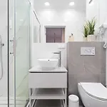 דירה Close-mennica 4*
